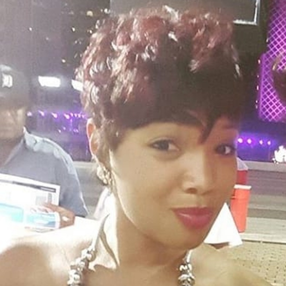 Meet your Posher, Risha